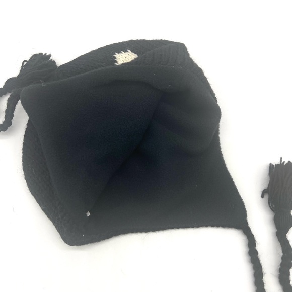 Gothic Hand-knit Skull Beanie - Picture 12 of 12